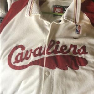 NBA Cavaliers short sleeve shirt